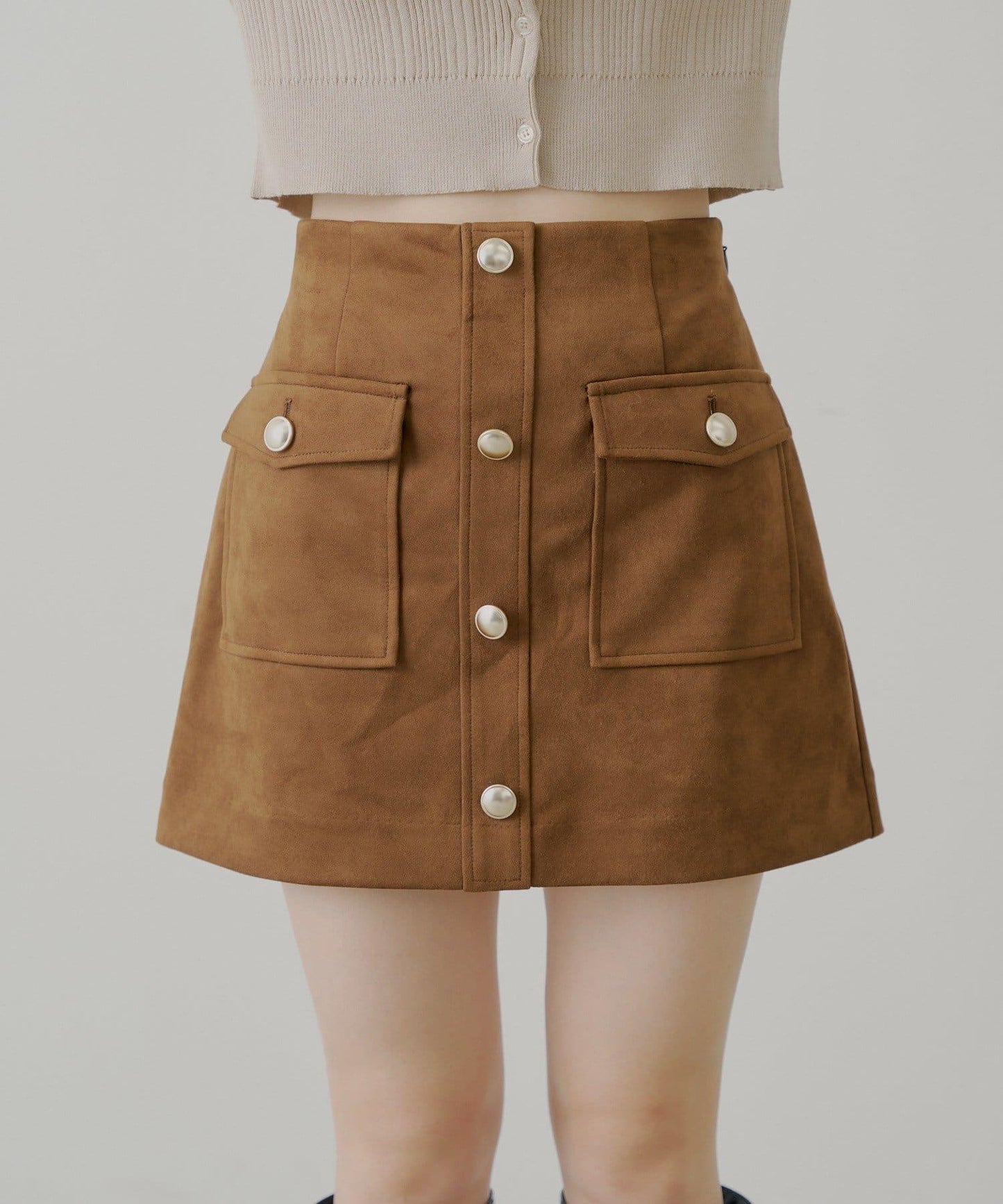 【Chico】前扣麂皮絨A字裙