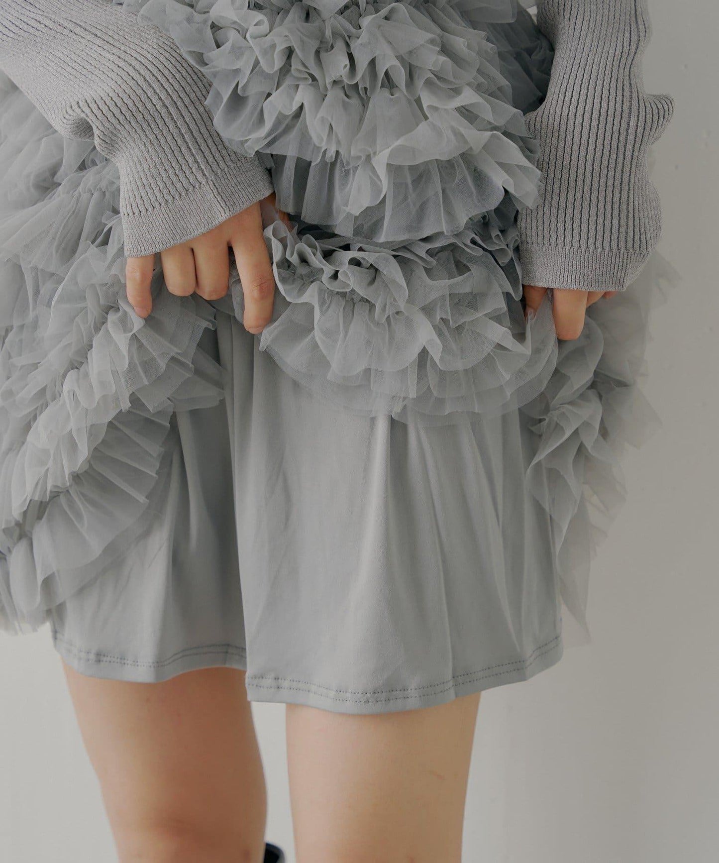 【SALON by Chico】荷葉邊層疊翻領迷你連衣裙