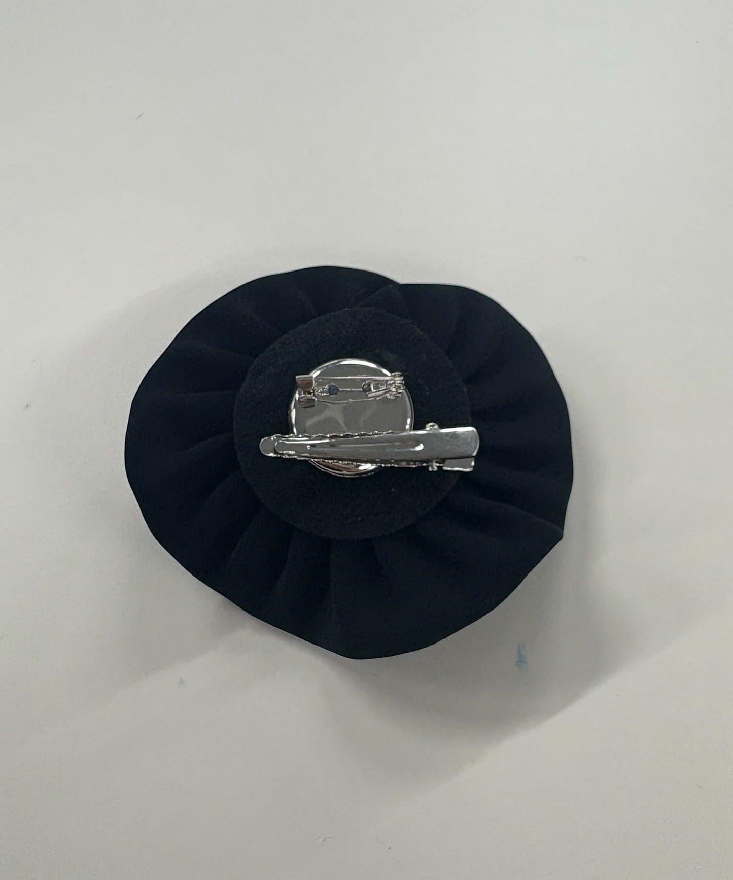 【Chico】帶玫瑰花胸針的蓬鬆長款夾克