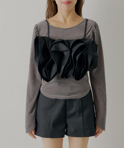 【Chico】荷葉邊吊帶+天鵝絨上衣套裝