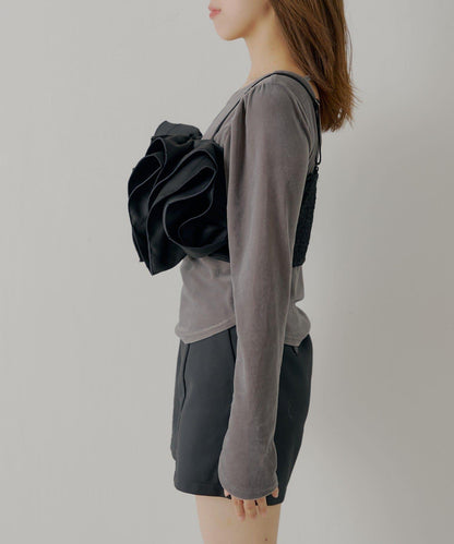 【Chico】荷葉邊吊帶+天鵝絨上衣套裝