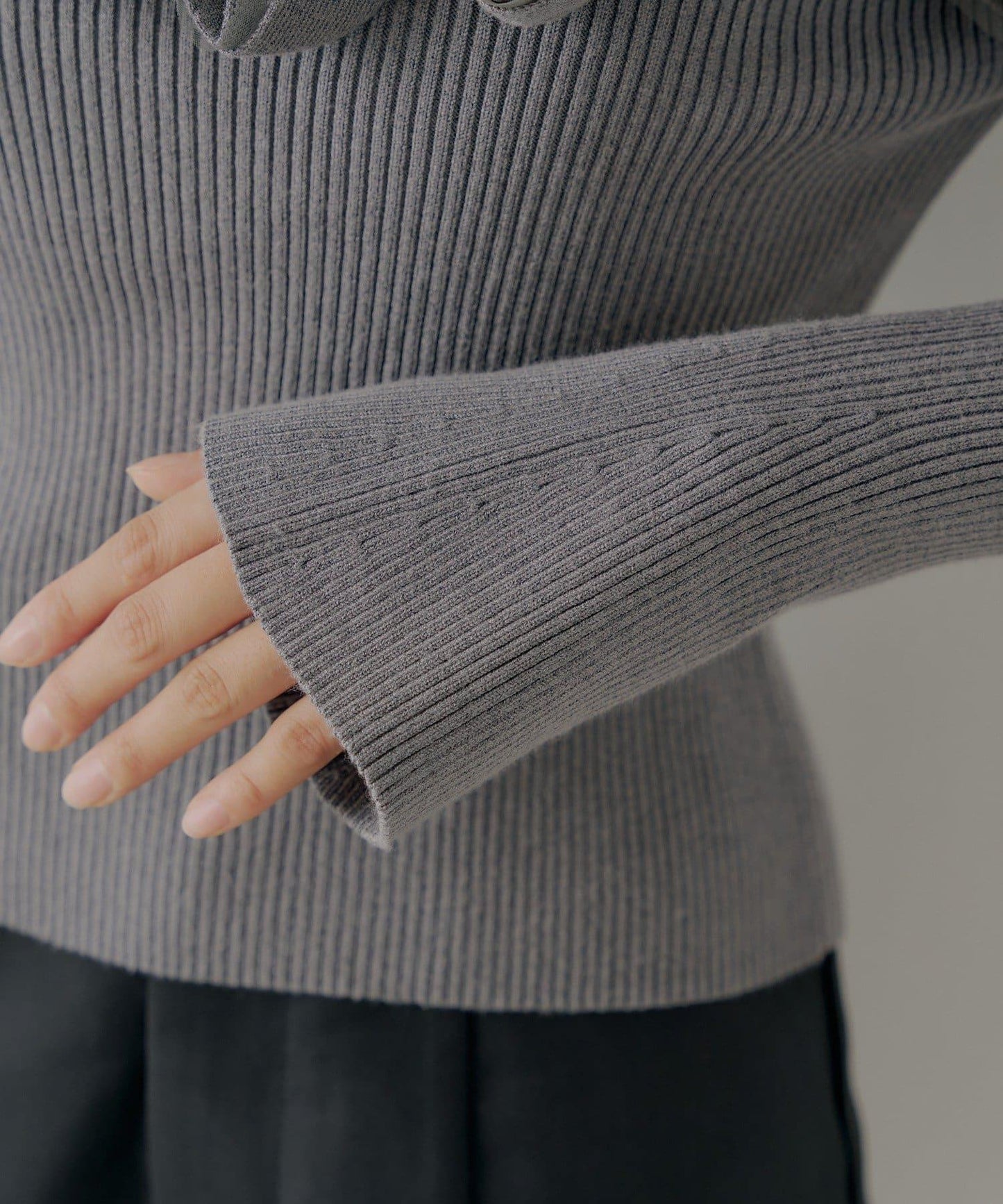 【SALON by Chico】2way荷葉邊設計一字領針織衫