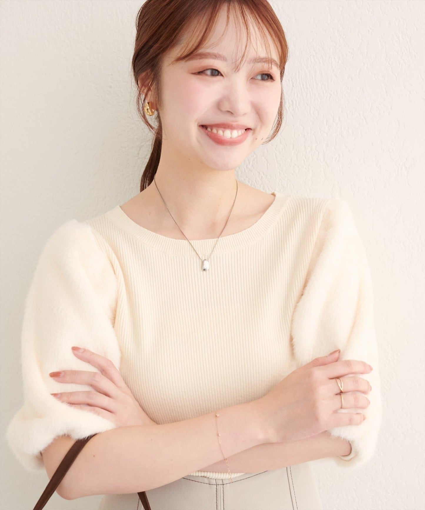 拼接毛絨袖口羅紋針織套頭衫