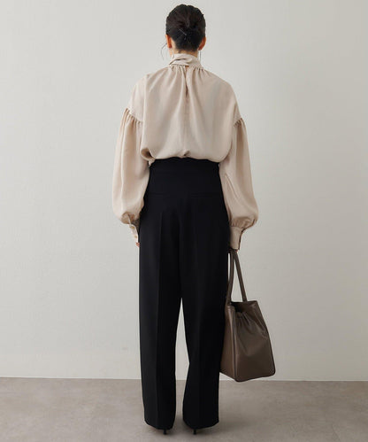 絲滑蝴蝶結領襯衫