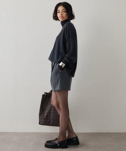 高密度寬鬆高領套頭衫