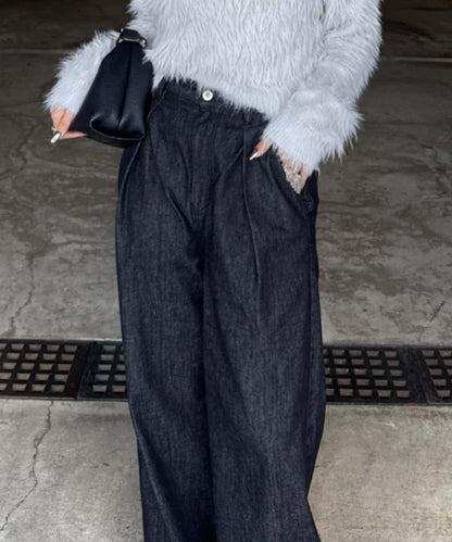 褶皺寬鬆牛仔褲