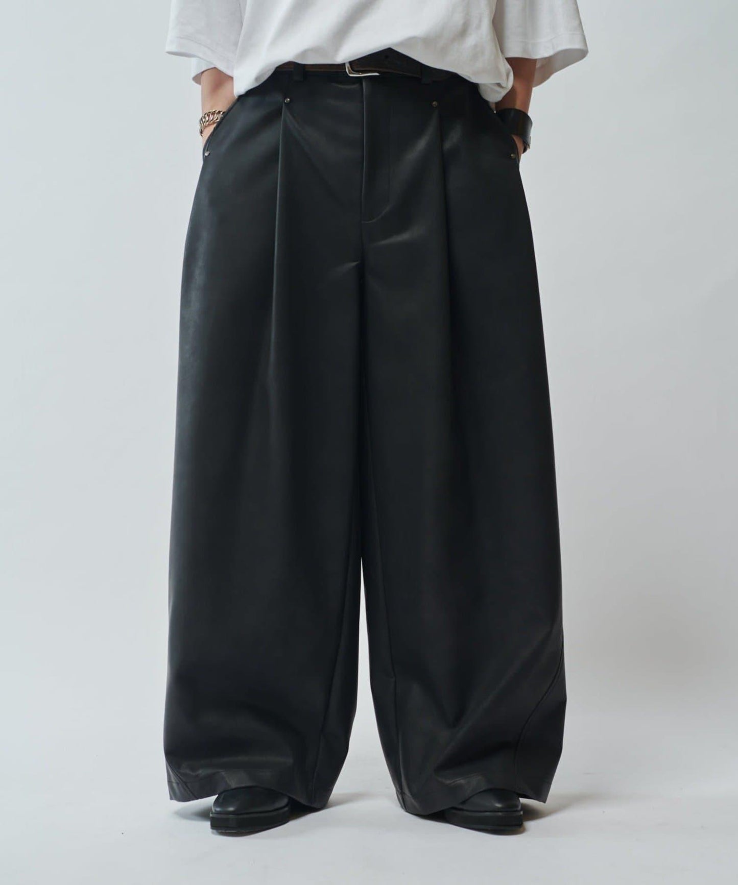 【SURJENT】 合成皮寬鬆直筒褲