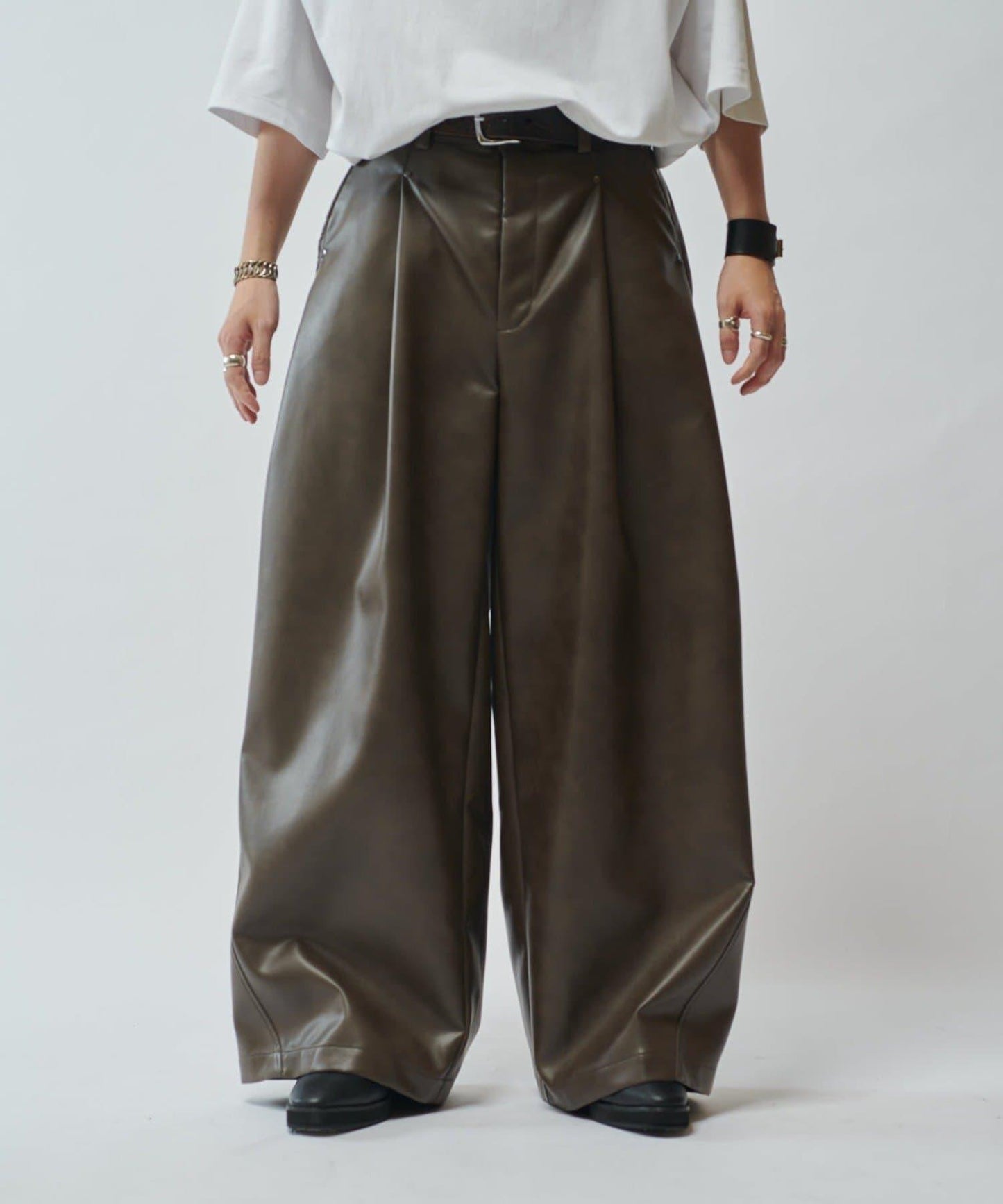 【SURJENT】 合成皮寬鬆直筒褲