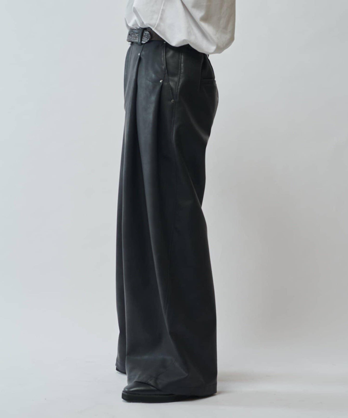 【SURJENT】 合成皮寬鬆直筒褲