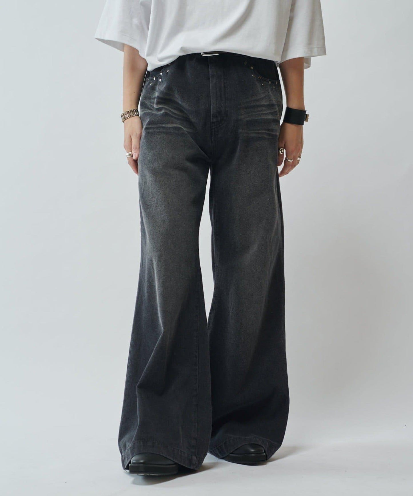 【SURJENT】 鉚釘寬鬆直筒牛仔褲