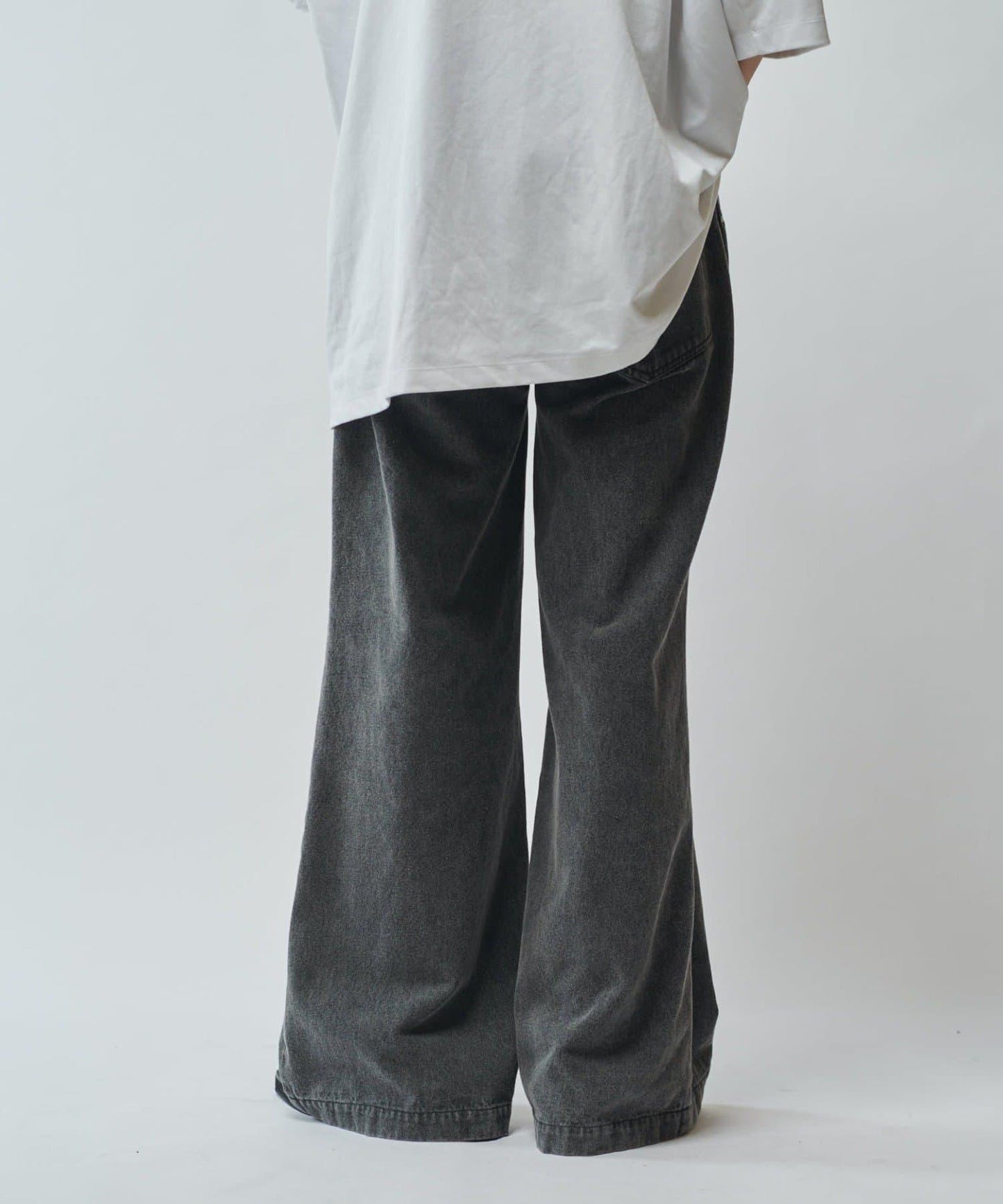 【SURJENT】 鉚釘寬鬆直筒牛仔褲