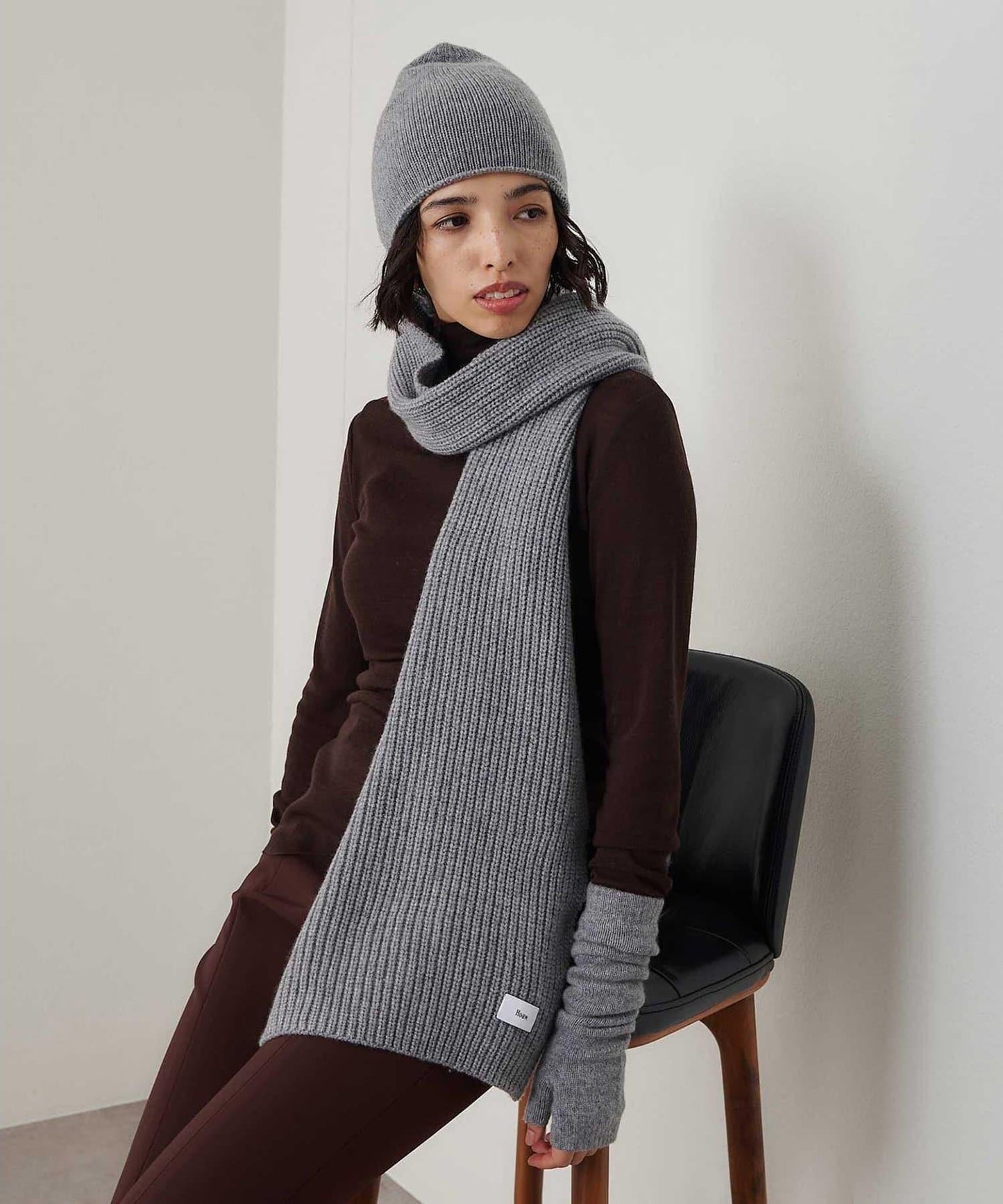 【Hoaw.】羊絨羅紋圍巾