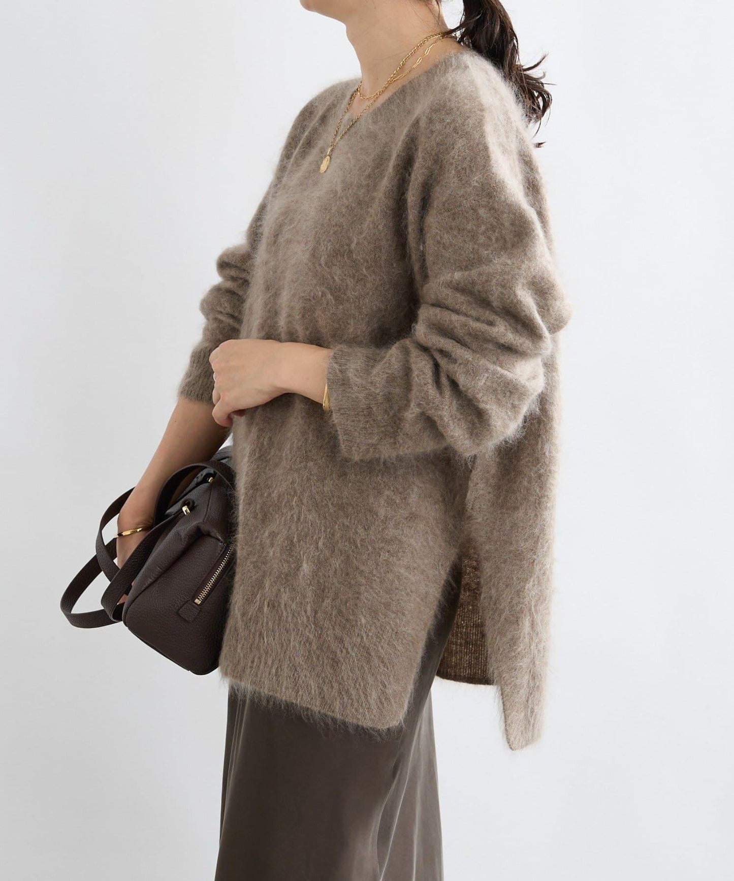 【蓬鬆質感】起毛羊毛側開叉針織衫