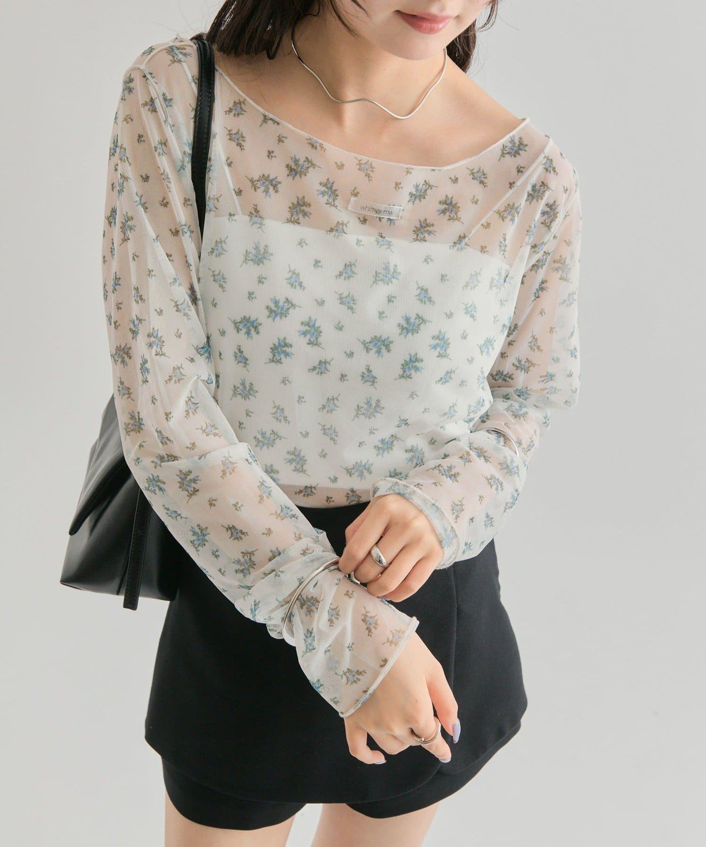 透視開衩網紗上衣