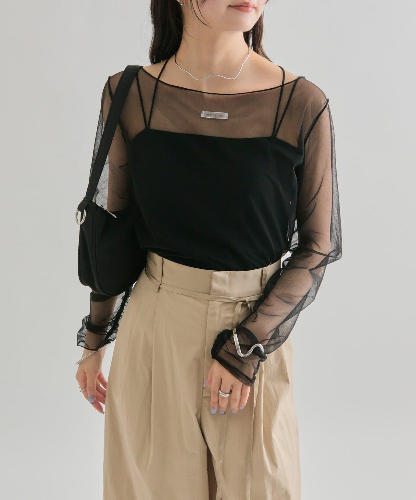 透視開衩網紗上衣