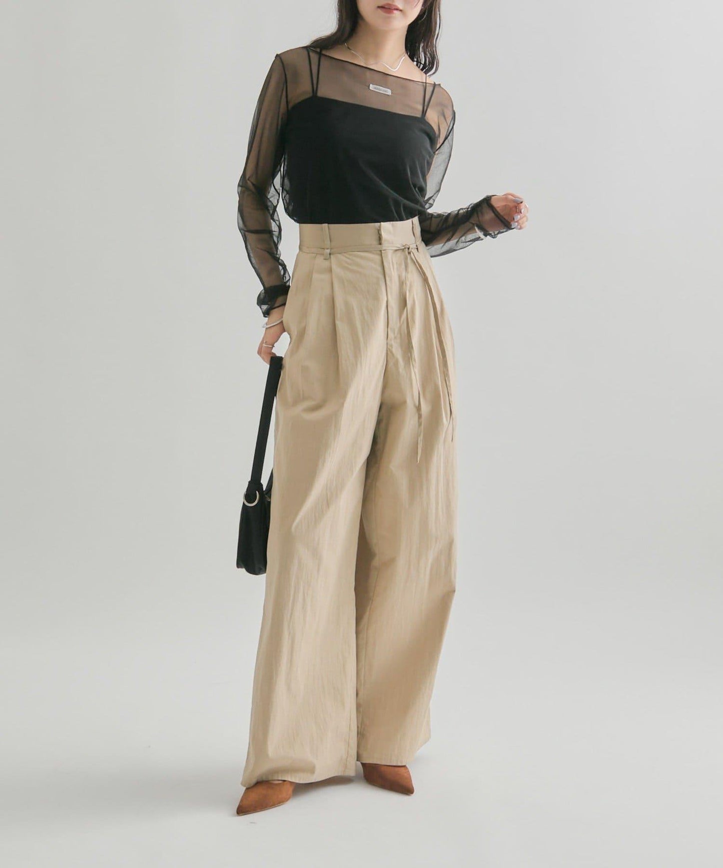 透視開衩網紗上衣