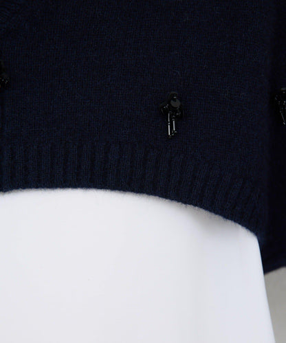 【25週年紀念款】寶石裝飾短款V領針織衫