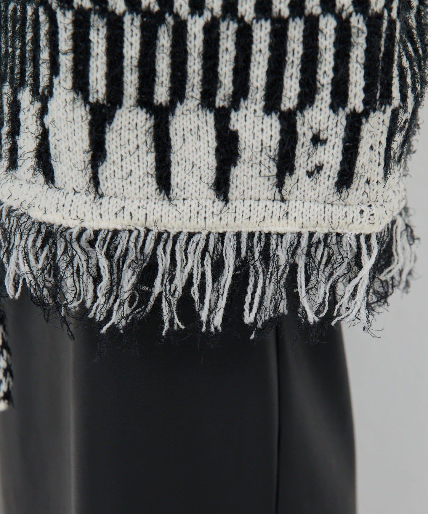 【25週年紀念款】流蘇針織開衫