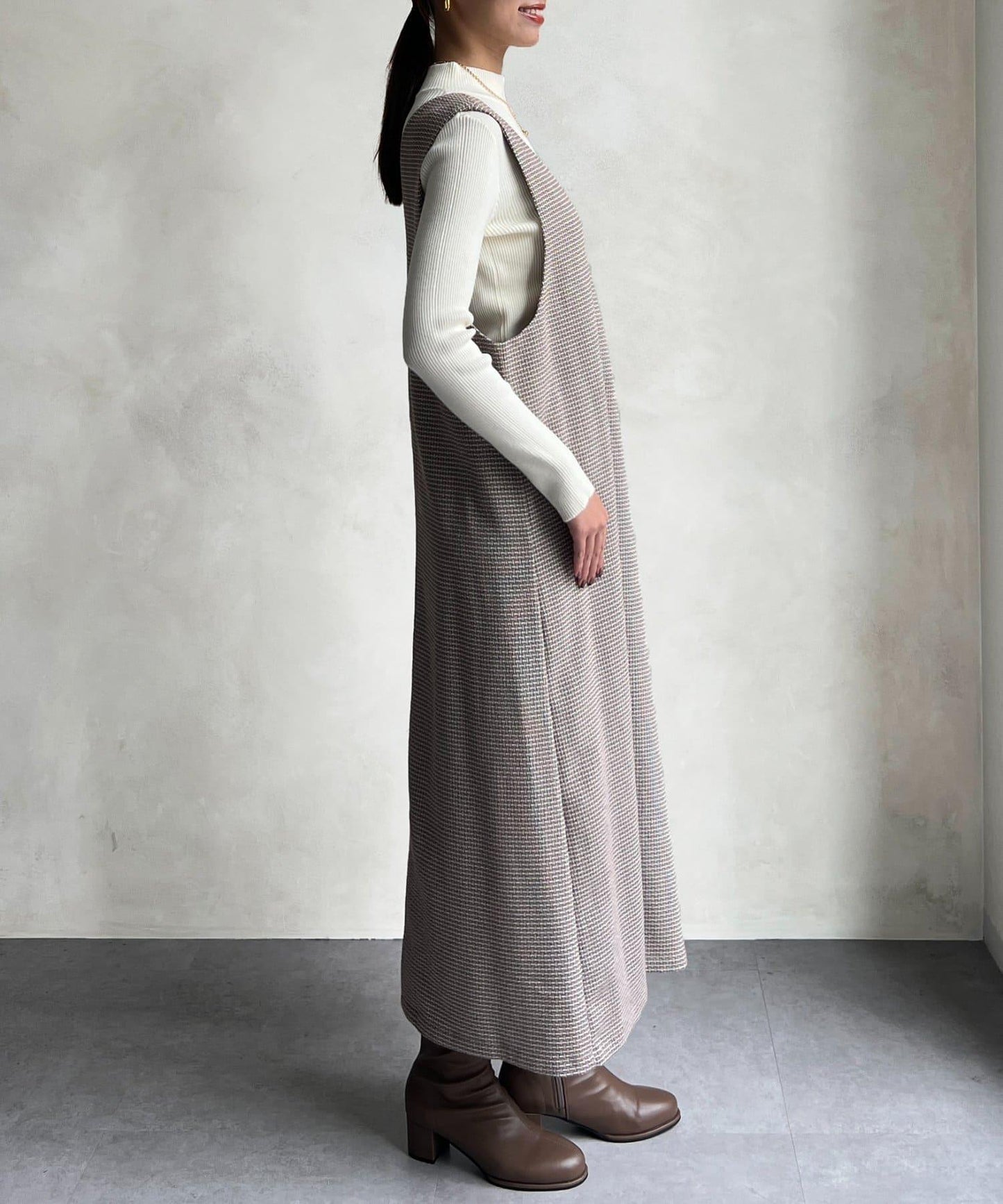 內搭套裝高腰帶連衣裙