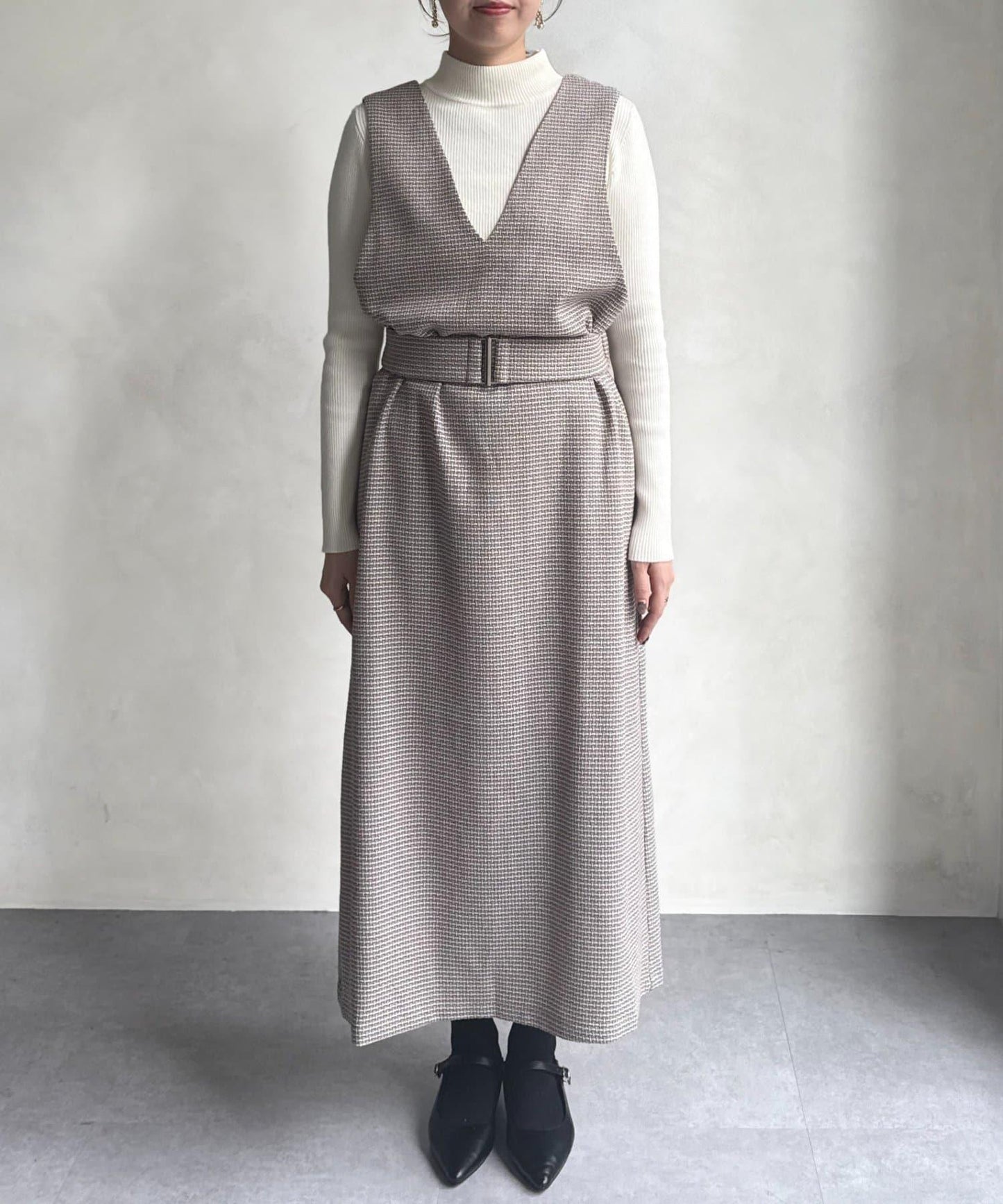 內搭套裝高腰帶連衣裙