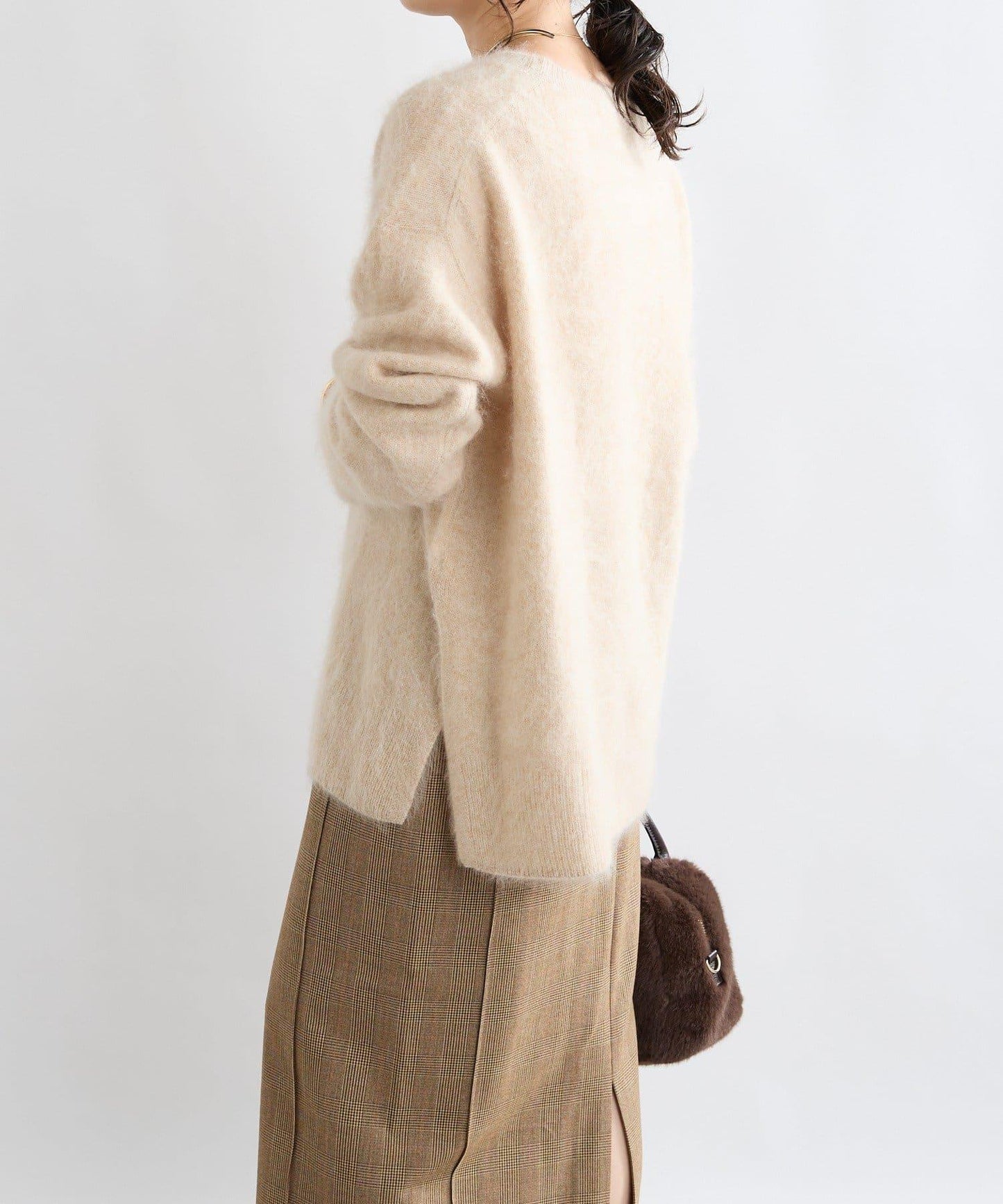 【蓬鬆質感】起毛羊毛側開叉針織衫