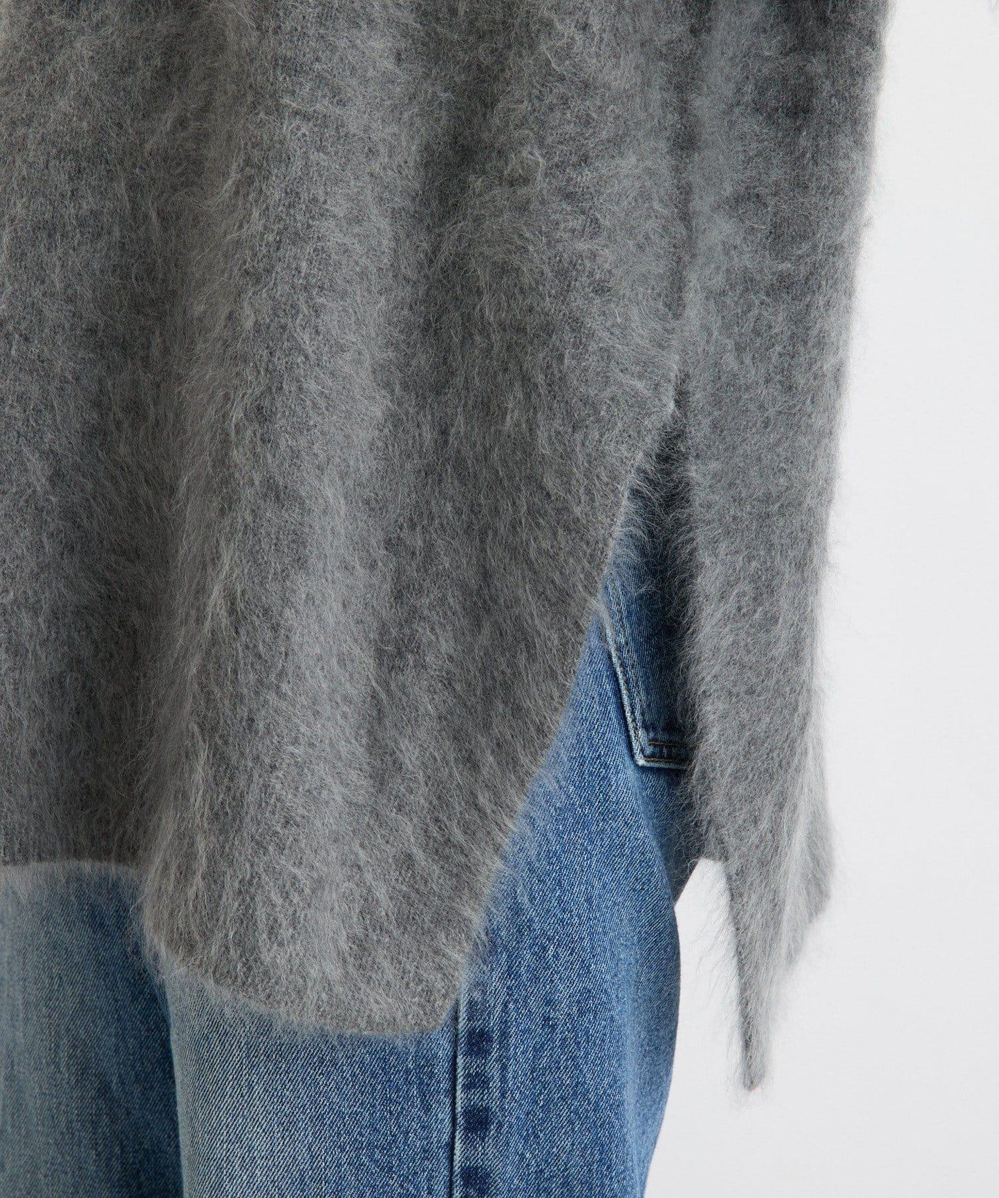 【蓬鬆質感】起毛羊毛側開叉針織衫