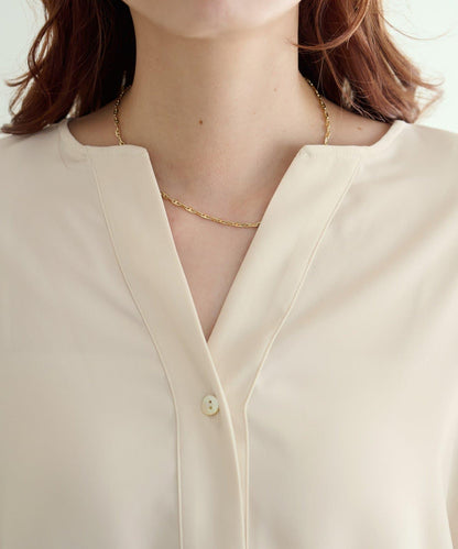 【Discoat】優雅紐扣裝飾V領襯衫