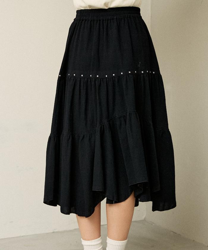 鉚釘裝飾不對稱層疊半身裙