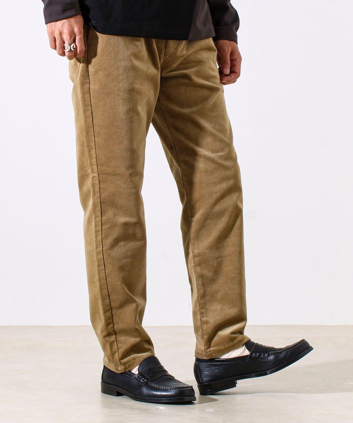 【保暖舒適且優雅】燈芯絨內里加絨彈力休閒褲