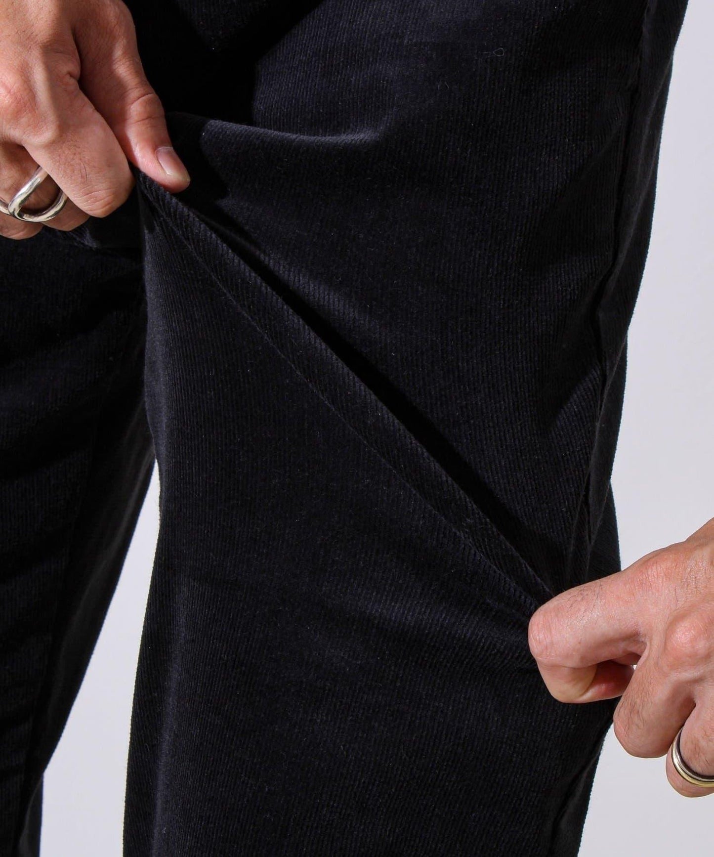 【保暖舒適且優雅】燈芯絨內里加絨彈力休閒褲