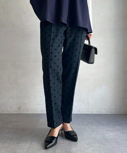 【可用於正式場合】植絨波點錐形褲
