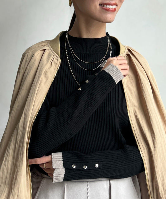 袖口紐扣高領套頭衫