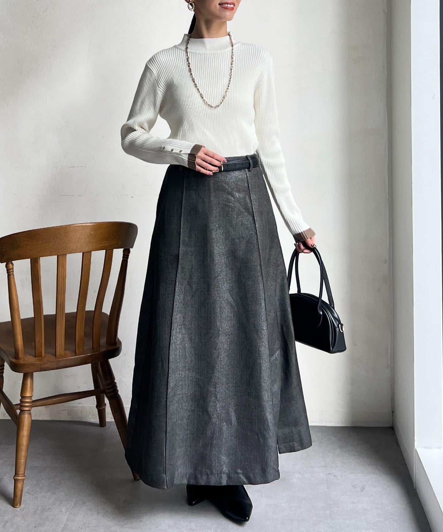 袖口紐扣高領套頭衫