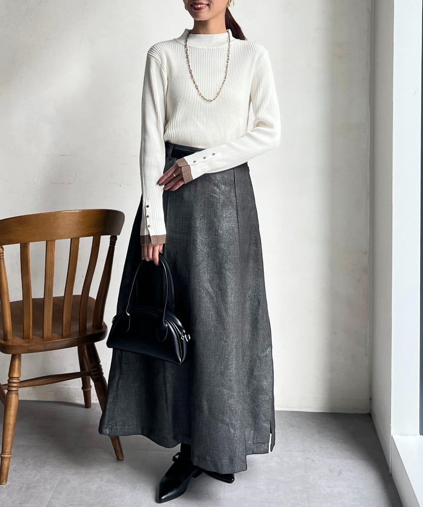 袖口紐扣高領套頭衫