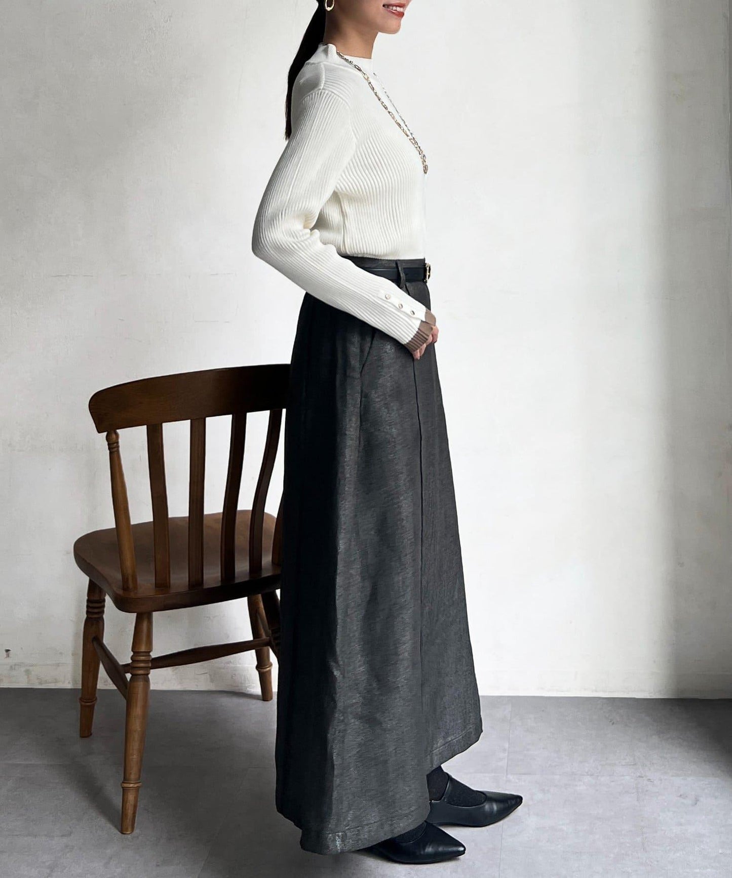 袖口紐扣高領套頭衫