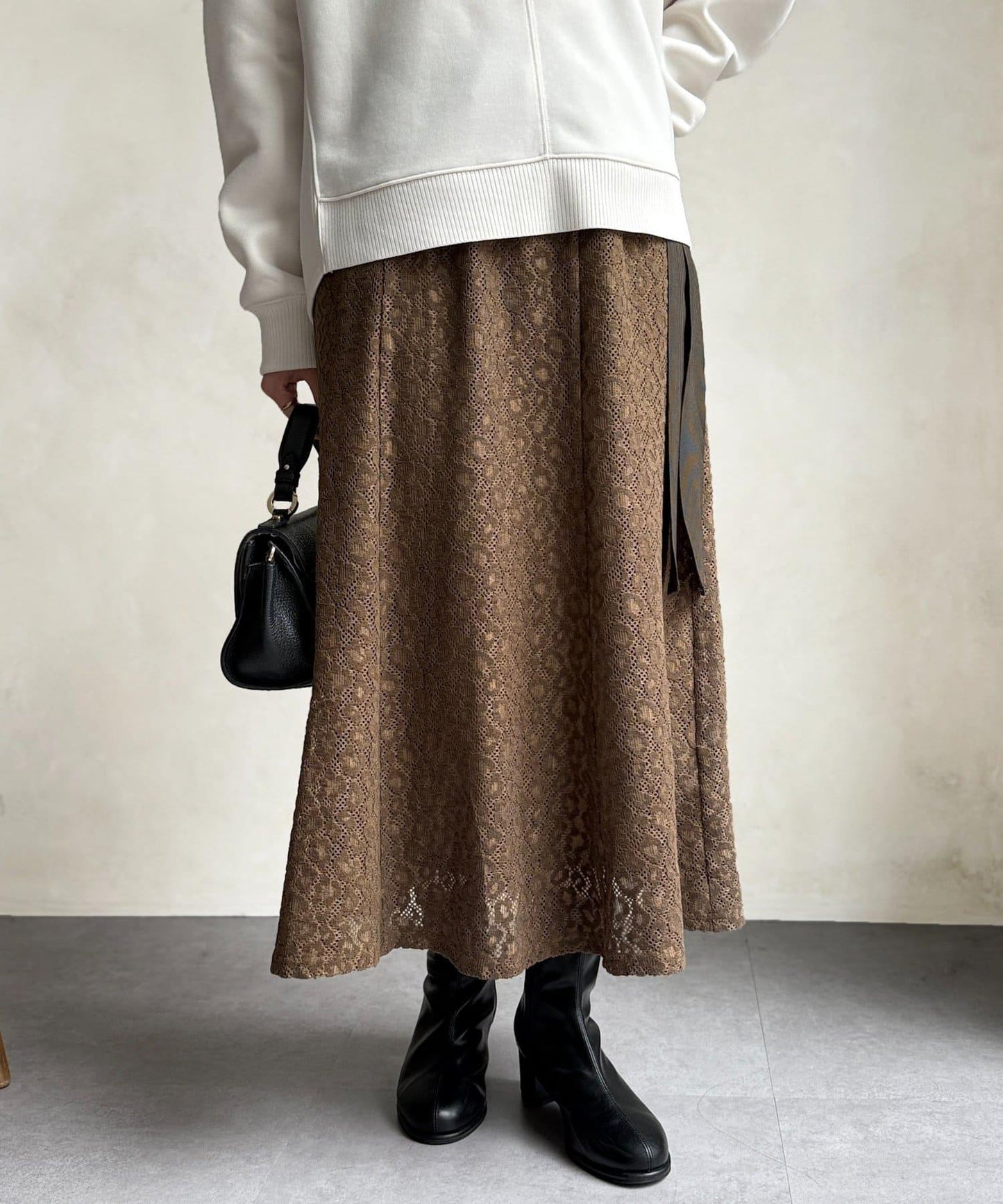 層疊喇叭蕾絲半身裙