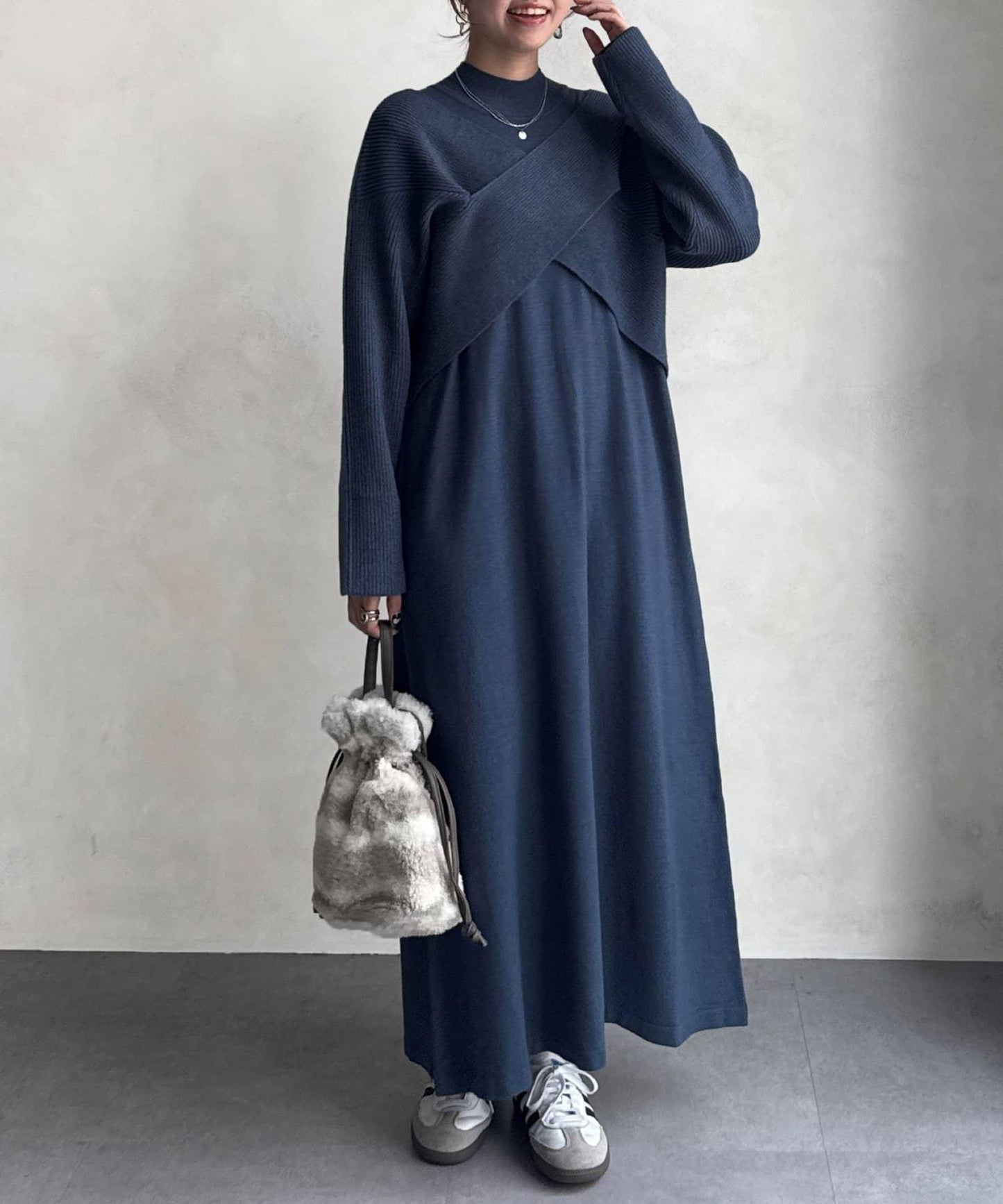 交叉套頭針織連衣裙