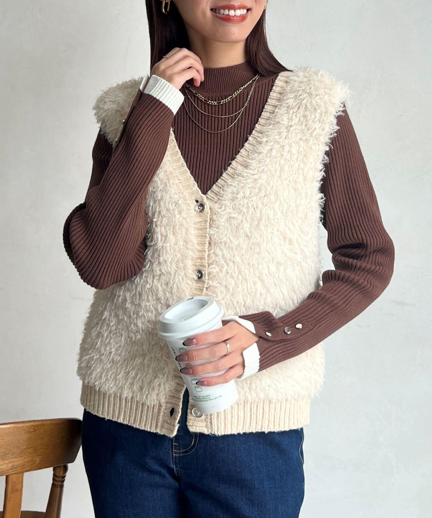 袖口紐扣高領套頭衫