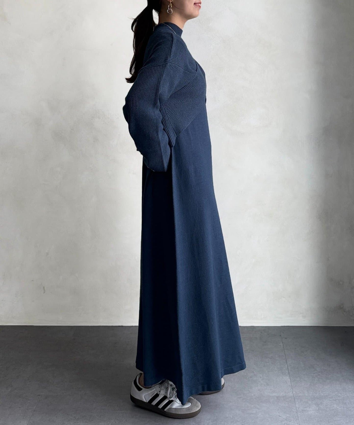 交叉套頭針織連衣裙