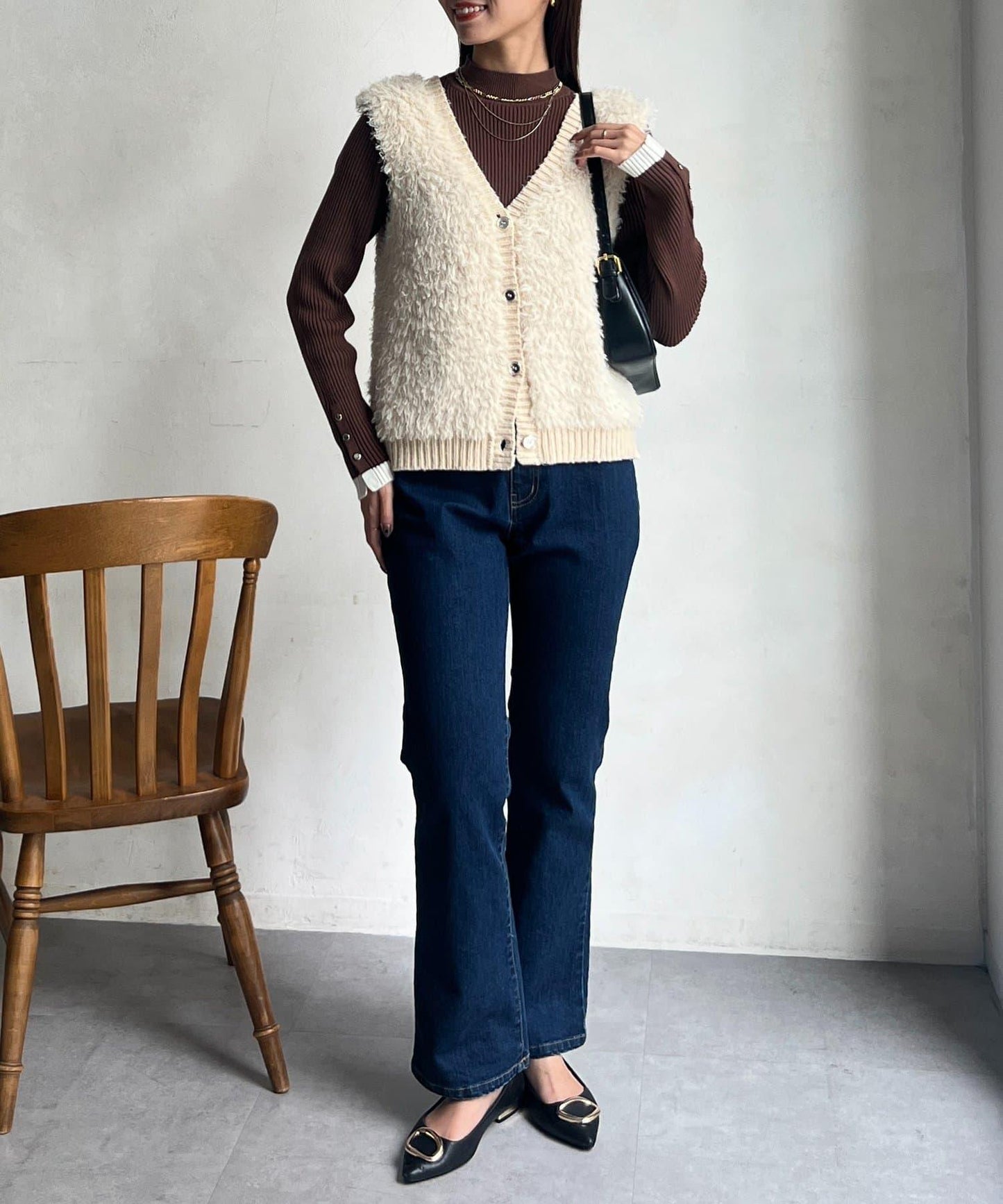 袖口紐扣高領套頭衫