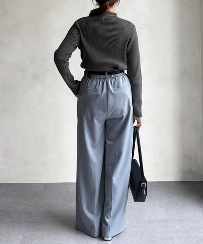 袖口紐扣高領套頭衫