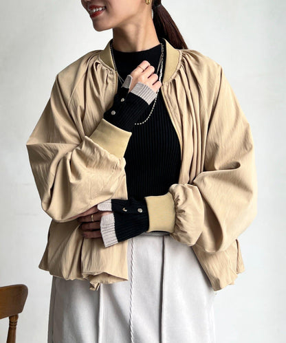 袖口紐扣高領套頭衫