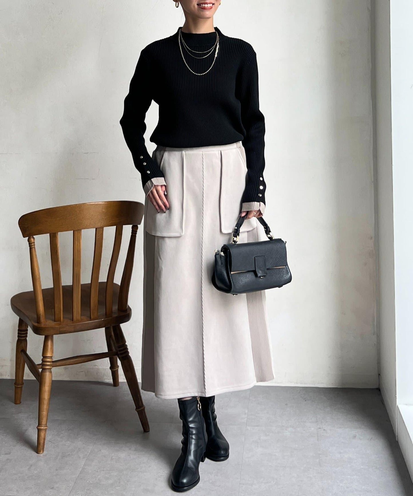 袖口紐扣高領套頭衫