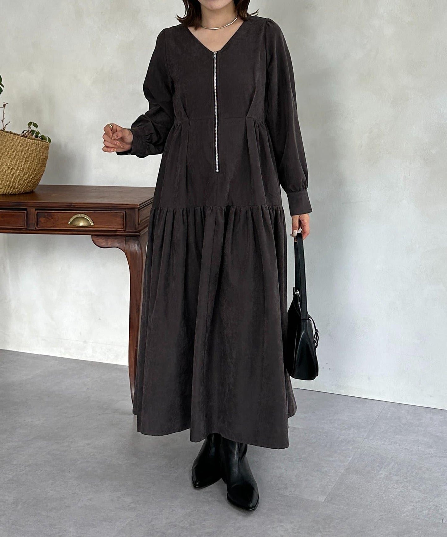 前拉鍊層疊連衣裙