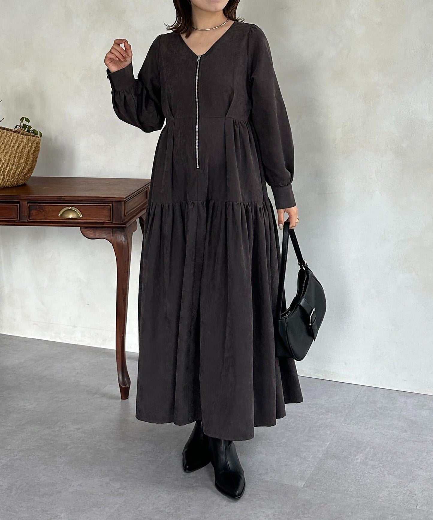 前拉鍊層疊連衣裙