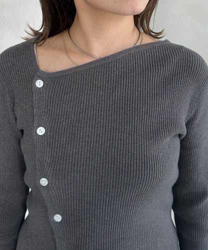 不對稱領口紐扣羅紋針織衫