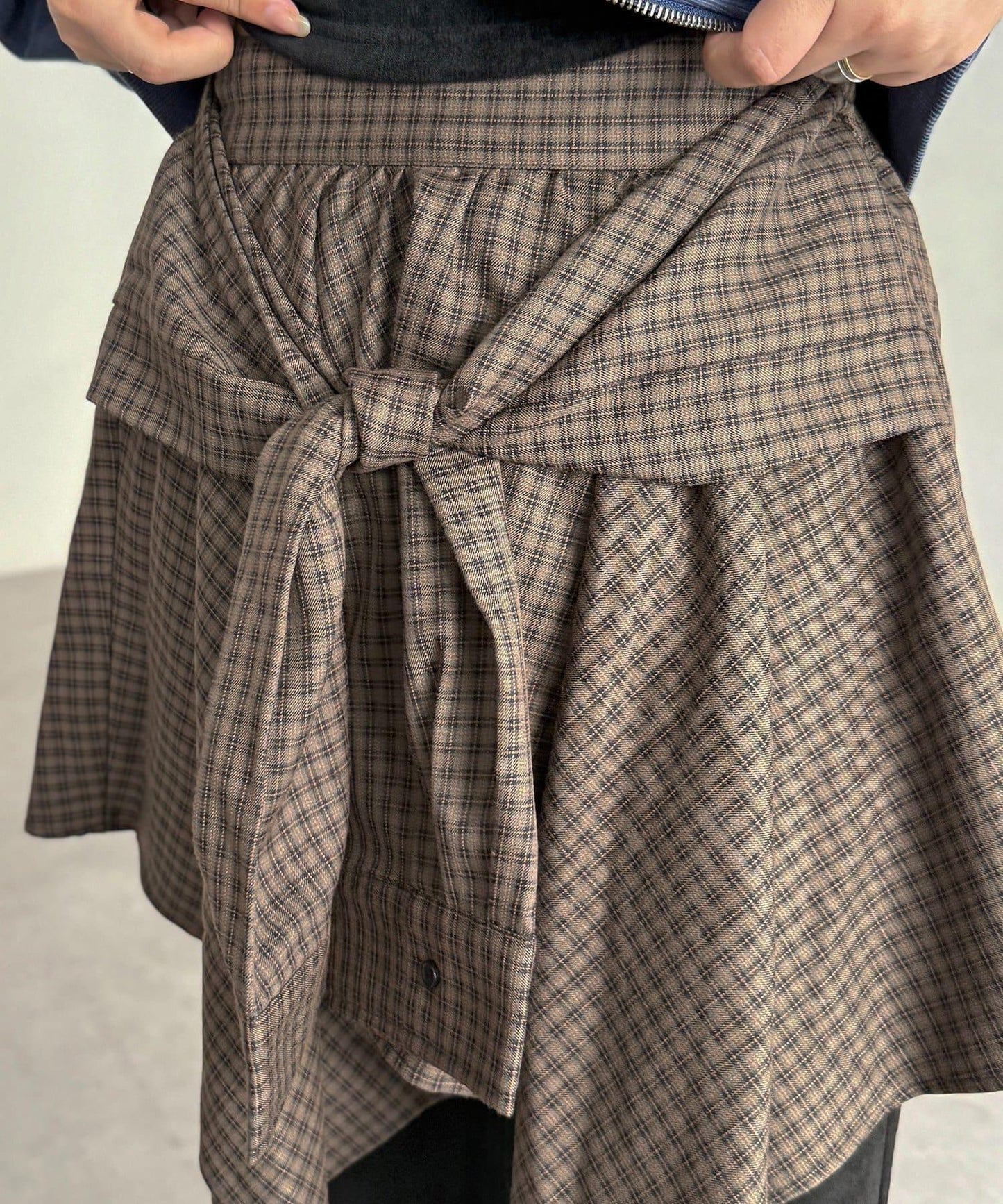 格紋包裹式迷你裙