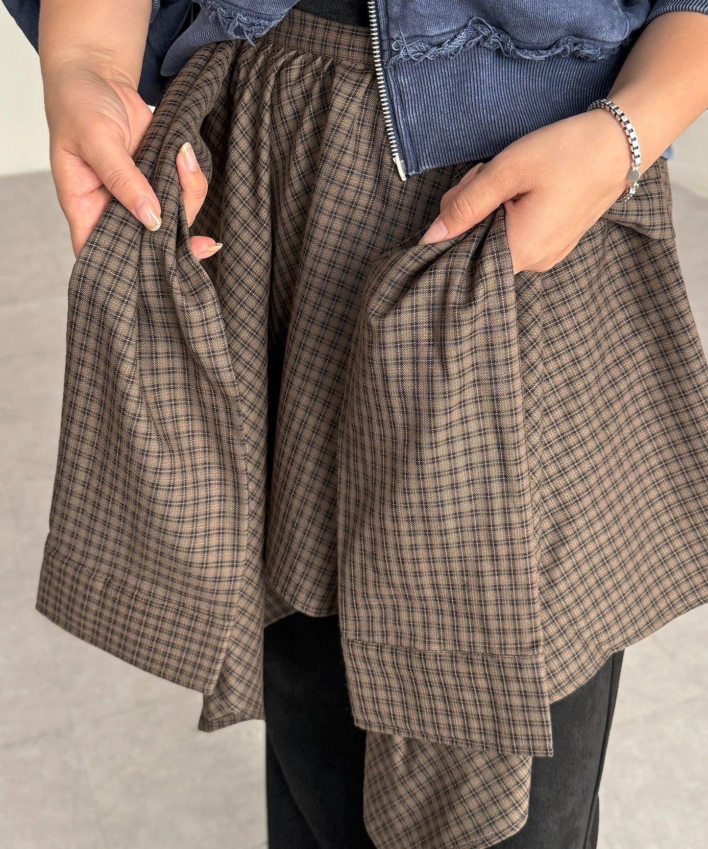 格紋包裹式迷你裙