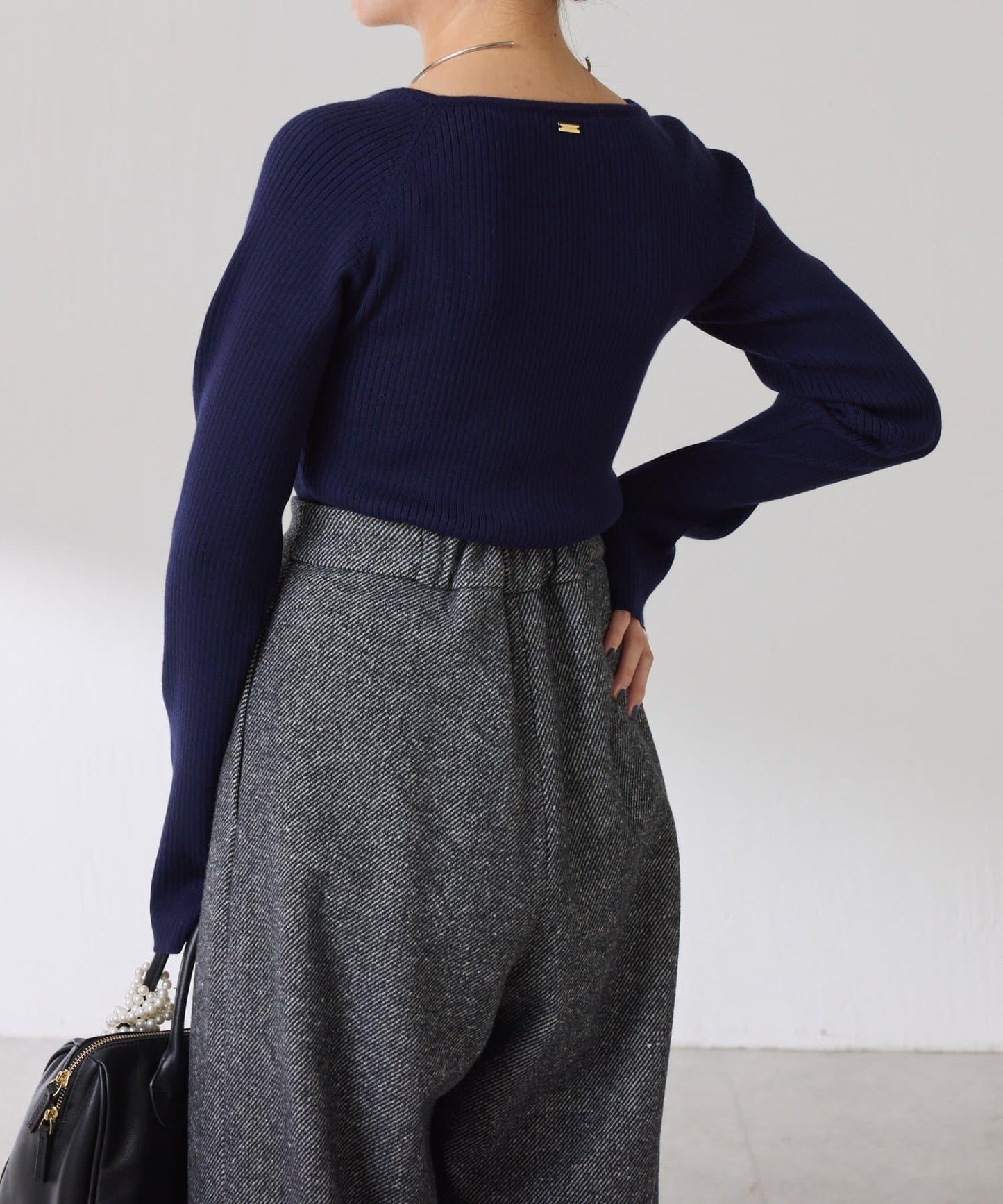 【高級感】深方領羅紋針織衫