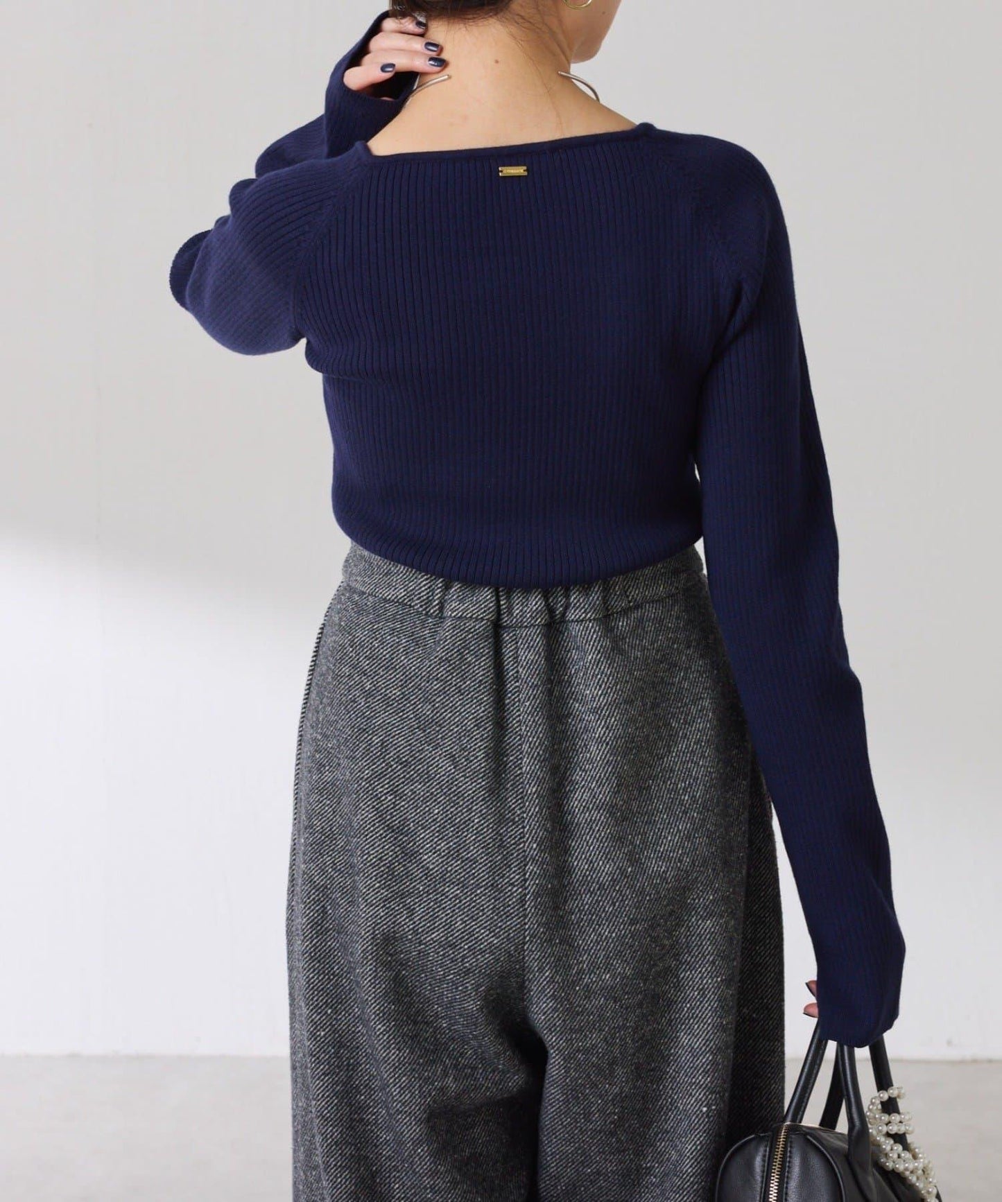 【高級感】深方領羅紋針織衫